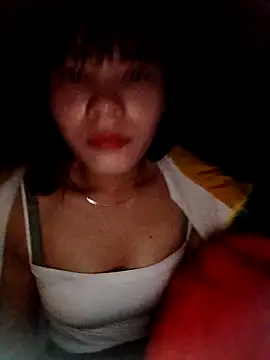 Snapshot of gugu0022 chatting on November 2025 09:25:02 PM gugu0022 online show from November 2025 09:25:02 PM