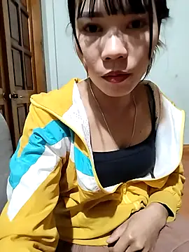 Snapshot of gugu0022 chatting on November 2025 12:17:01 PM gugu0022 online show from November 2025 12:17:01 PM