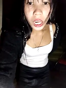 gugu0022 online show from February 2026 11:14:02 AM