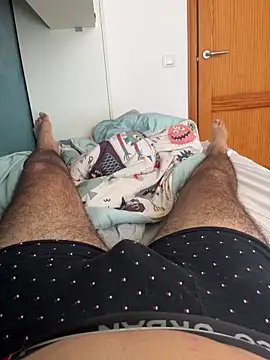 Yannick04 online show from November 2025 01:50:01 PM