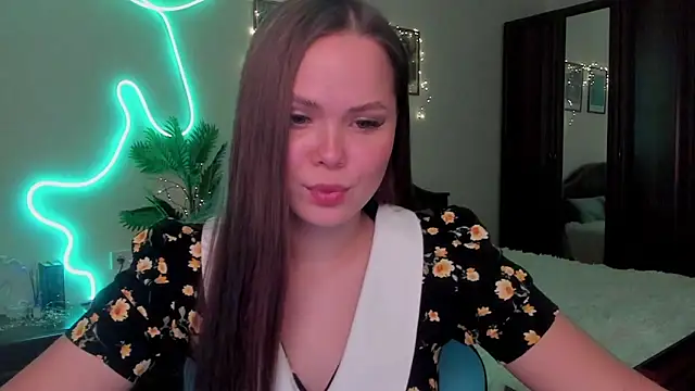 Snapshot of Kira_love_81 chatting on February 2026 07:34:02 PM Kira love 81 online show from February 2026 07:34:02 PM