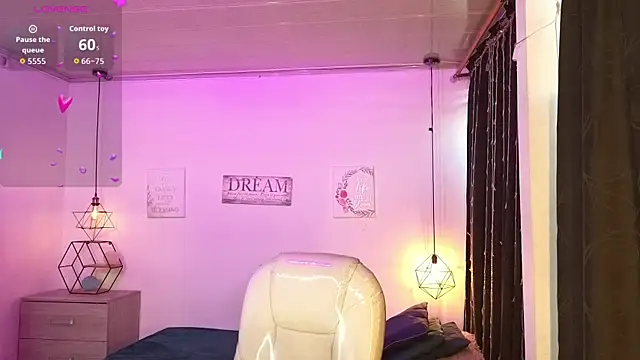 Snapshot of NinaSakura_Eup chatting on February 2026 12:04:02 PM NinaSakura Eup online show from February 2026 12:04:02 PM