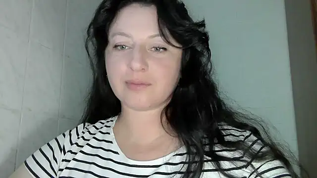 Snapshot of MelinaAx chatting on June 2026 08:00:01 PM MelinaAx online show from June 2026 08:00:01 PM