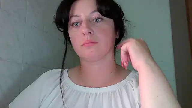 Snapshot of MelinaAx chatting on July 2026 06:48:01 PM MelinaAx online show from July 2026 06:48:01 PM