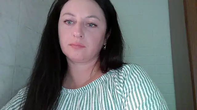 Snapshot of MelinaAx chatting on July 2026 07:05:02 PM MelinaAx online show from July 2026 07:05:02 PM