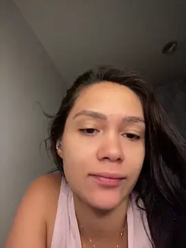 carolsapequinha online show from February 2026 11:48:01 AM