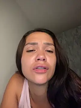 carolsapequinha online show from February 2026 10:27:01 AM