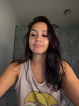 carolsapequinha online show from March 2026 11:11:01 PM