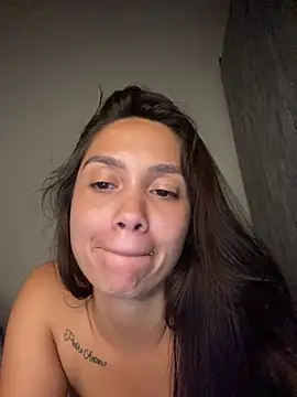 Snapshot of carolsapequinha chatting on July 2026 04:29:02 AM carolsapequinha online show from July 2026 04:29:02 AM