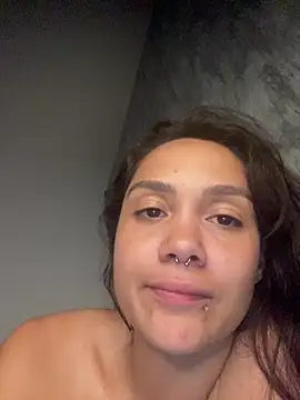 Snapshot of carolsapequinha chatting on July 2026 04:48:02 AM carolsapequinha online show from July 2026 04:48:02 AM
