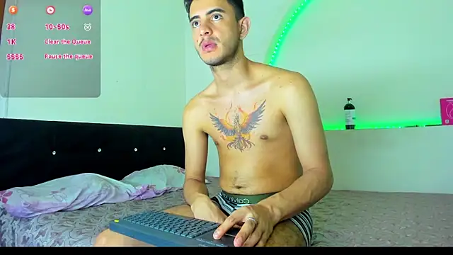 kaiborman00 online show from January 2026 11:23:02 AM