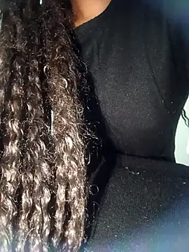 Snapshot of mirna96 chatting on February 2026 08:32:02 PM mirna96 online show from February 2026 08:32:02 PM