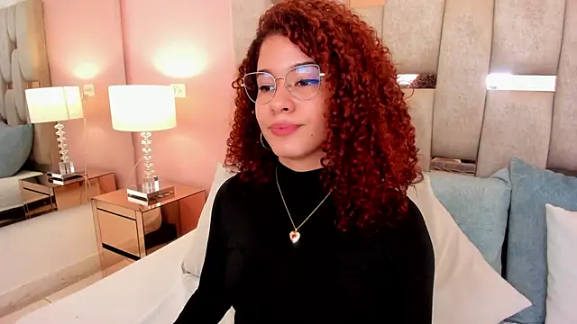 avrilwaynee online show from January 2026 01:05:02 PM