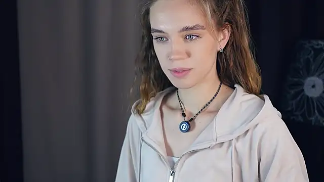 Snapshot of UteKolic chatting on November 2025 03:22:02 PM UteKolic online show from November 2025 03:22:02 PM