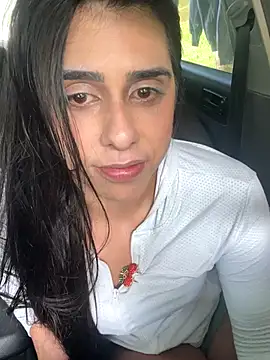 Snapshot of Monahliza chatting on November 2025 11:24:02 AM Monahliza online show from November 2025 11:24:02 AM