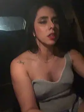 Monahliza online show from December 2025 10:30:02 PM