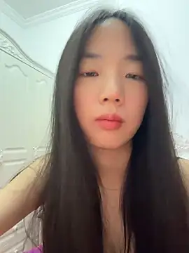 TinyBabe online show from April 2026 12:14:01 PM