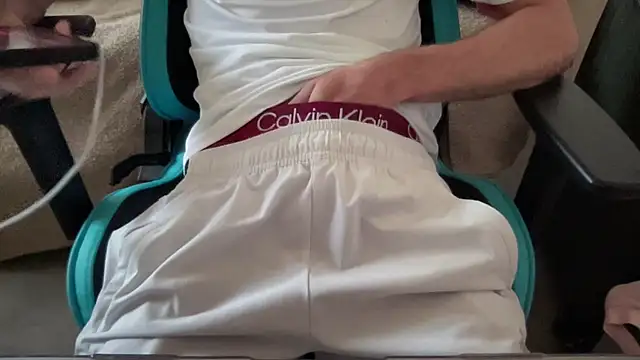 lucpompot online show from March 2026 08:40:01 AM