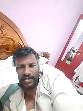 Snapshot of Paramkeerthi chatting on June 2026 04:05:01 PM Paramkeerthi online show from June 2026 04:05:01 PM
