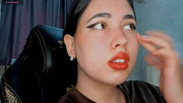 Snapshot of Diara_1an chatting on May 2026 05:47:02 AM Diara 1an online show from May 2026 05:47:02 AM