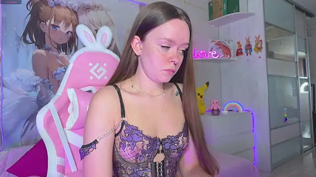 CheekySashaCharm online show from April 2026 11:27:01 AM