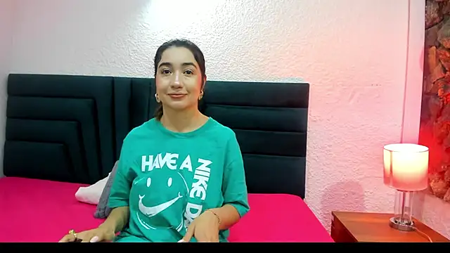 VictoriaRouge  online show from January 2026 04:05:02 AM