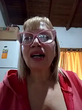 Snapshot of SexyMilf1211 chatting on April 2026 02:08:01 PM SexyMilf1211 online show from April 2026 02:08:01 PM