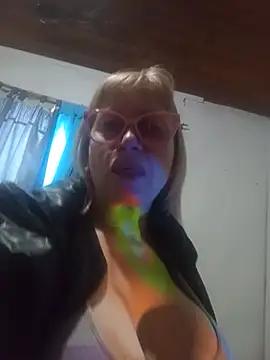 Snapshot of SexyMilf1211 chatting on June 2026 03:25:02 PM SexyMilf1211 online show from June 2026 03:25:02 PM