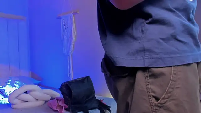 Seab trooy online show from February 2026 04:16:02 AM