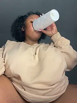 Snapshot of Busty-Sweetheart chatting on December 2025 08:24:02 PM Busty-Sweetheart online show from December 2025 08:24:02 PM