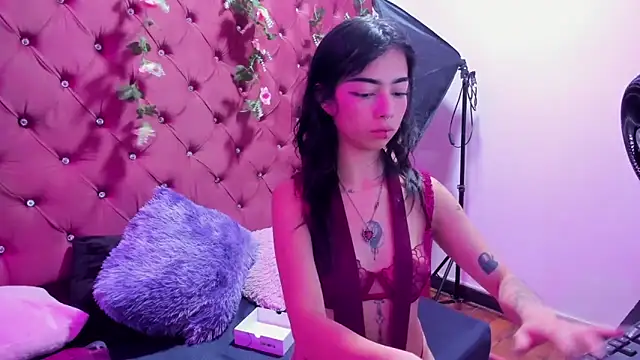 Snapshot of _Ivy_Luna chatting on May 2026 12:50:02 AM Ivy Luna online show from May 2026 12:50:02 AM