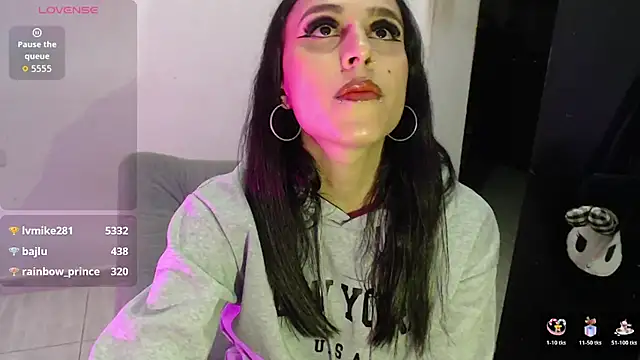 Isabella Hillss online show from July 2026 04:41:02 AM