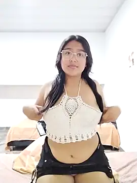 Snapshot of luna_seductiva18 chatting on November 2025 11:29:01 PM luna seductiva18 online show from November 2025 11:29:01 PM