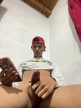 Luigi cumming1 online show from April 2026 12:36:01 PM