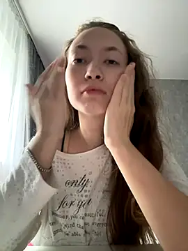 Holy Poly online show from November 2025 08:14:02 AM