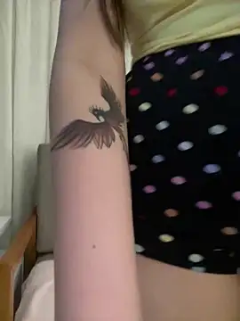 Snapshot of BelleRune chatting on January 2025 05:10:02 PM BelleRune online show from January 2025 05:10:02 PM