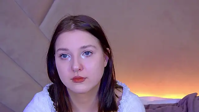 TinnaBurton online show from February 2026 05:07:02 PM