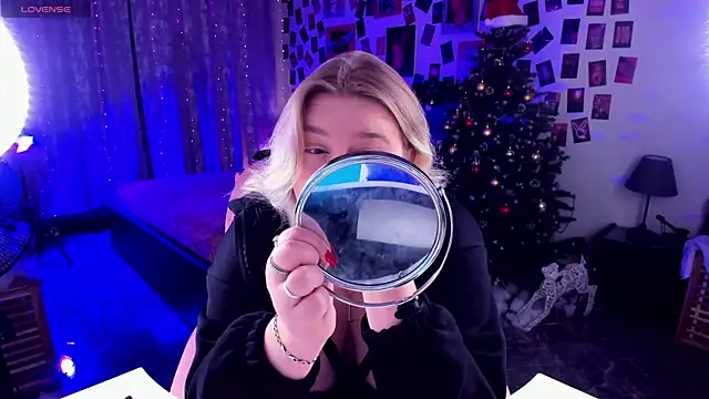 LouiseMous online show from January 2026 09:39:02 PM