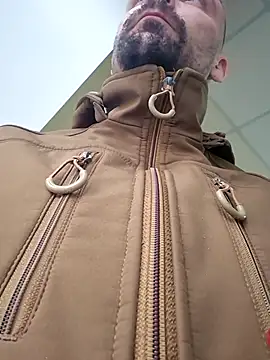 Gregorywhitelegs online show from April 2026 02:04:02 PM