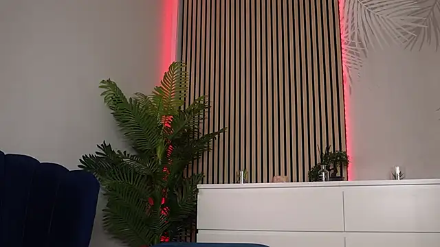 Miss Denisse online show from November 2025 08:33:02 PM