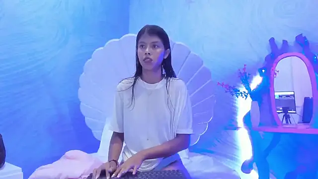 arietta skinny online show from November 2025 07:57:01 PM