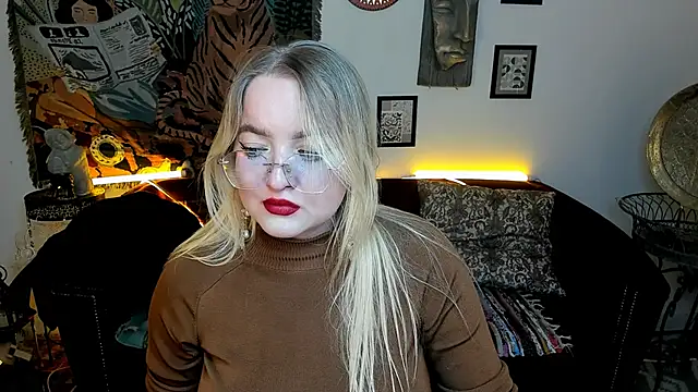 EllaPower online show from November 2025 01:33:02 PM