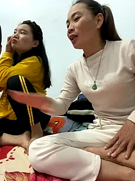 pitty mymi online show from December 2025 05:19:02 PM