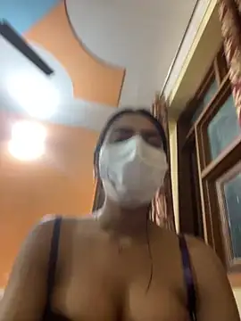 Snapshot of sexyayeshadesi chatting on November 2025 04:33:01 PM sexyayeshadesi online show from November 2025 04:33:01 PM