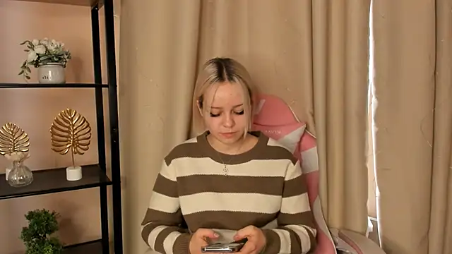 Snapshot of ArdisCiolli chatting on November 2025 09:26:02 AM ArdisCiolli online show from November 2025 09:26:02 AM