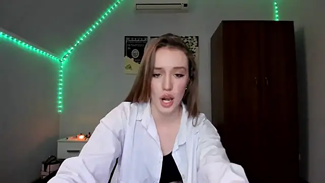 tinyglow online show from December 2025 02:12:02 PM