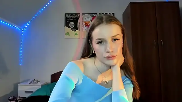 tinyglow online show from December 2025 04:49:02 PM