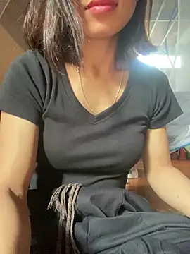 Snapshot of Trangbabylove chatting on July 2026 02:40:02 AM Trangbabylove online show from July 2026 02:40:02 AM
