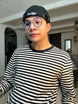 MarcoKostov online show from November 2025 02:33:01 AM