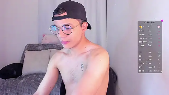 MarcoKostov online show from December 2025 08:35:01 PM